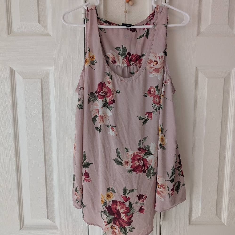 Torrid Floral Tank Top - Light Pink and Red